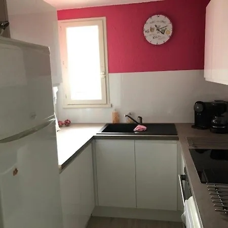 Villa Mitoyenne 6 Pers Avec Piscine, Parking, Clim - Fr-1-607-155 * אגדה