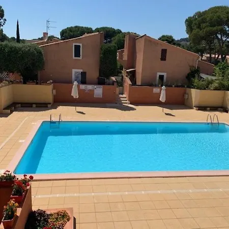 בית נופש Villa Mitoyenne 6 Pers Avec Piscine, Parking, Clim - Fr-1-607-155 אגדה