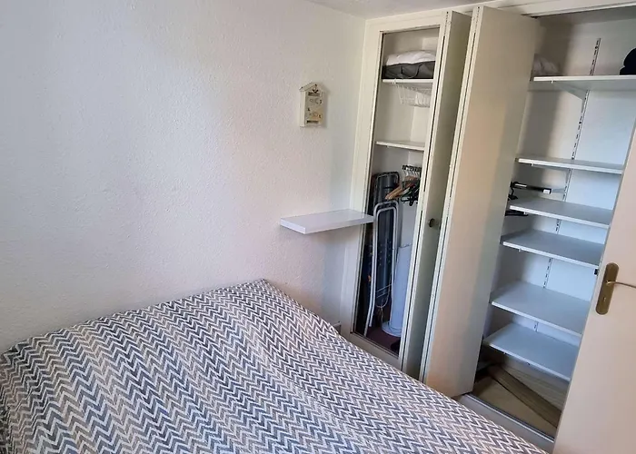 Σπίτι διακοπών Villa Mitoyenne 6 Pers Avec Piscine, Parking, Clim - Fr-1-607-155